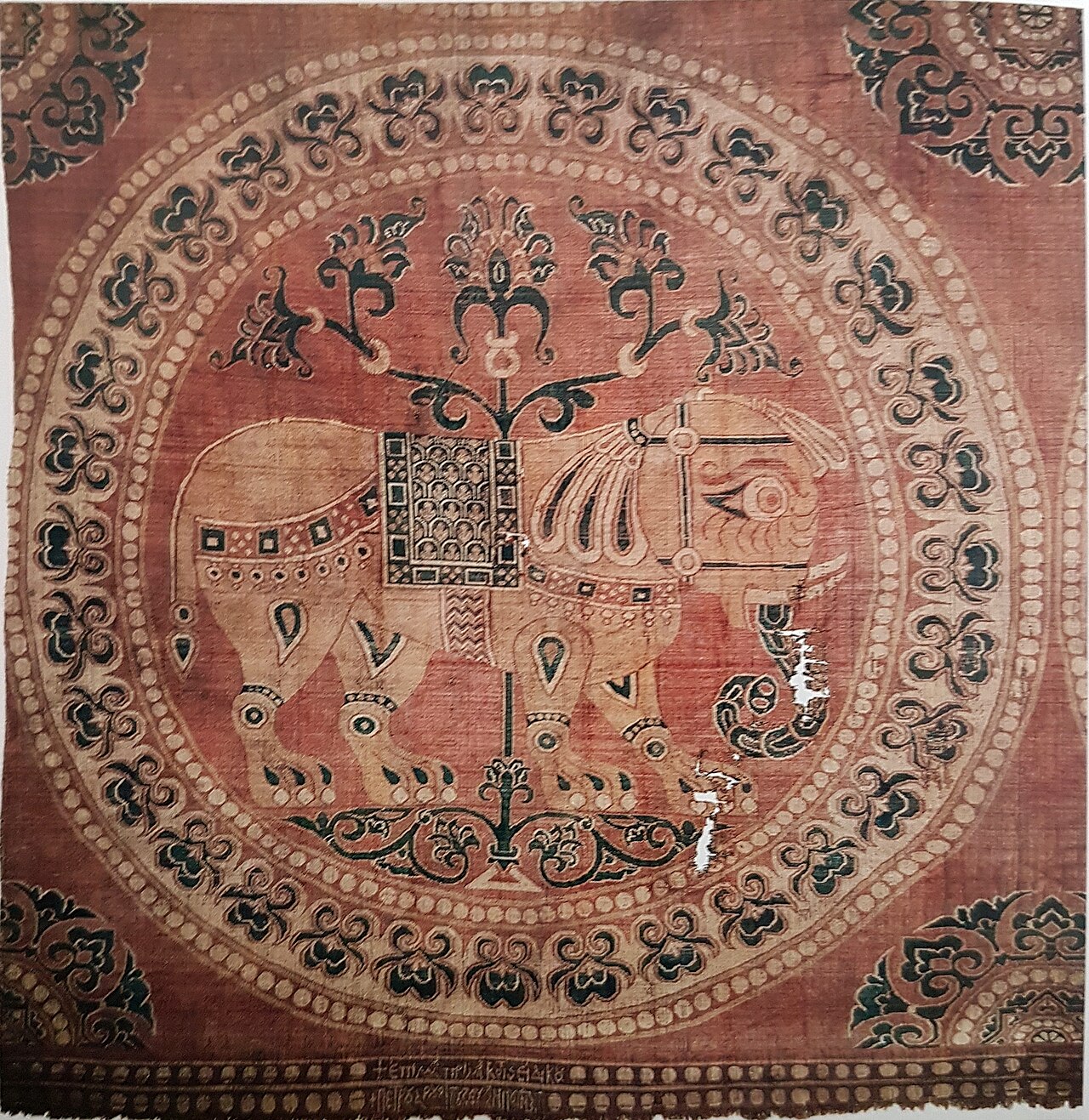 Historisches Textil aus dem Aachener Domschatz